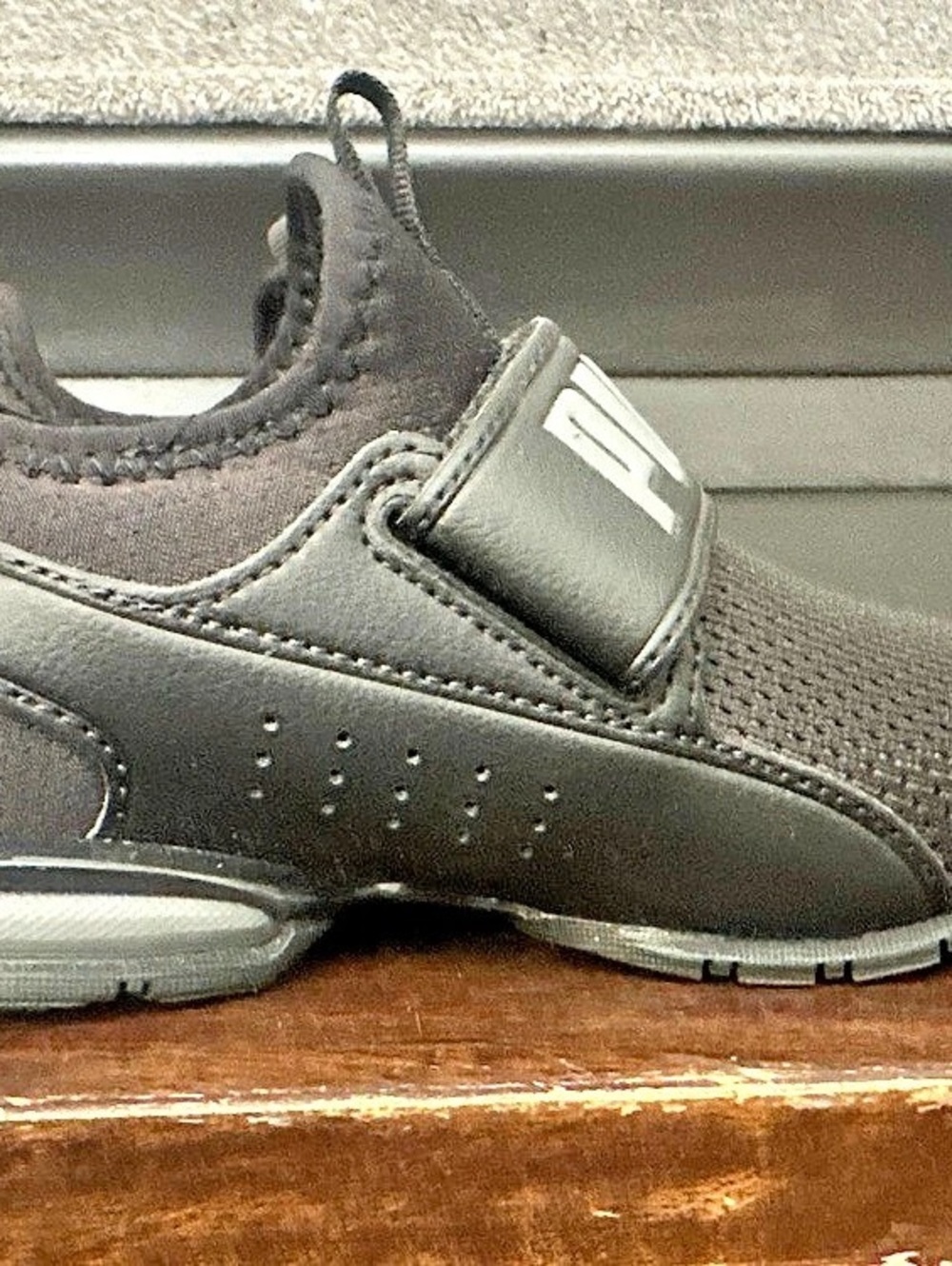 PUMA Softride Enzo 5 Alternative Closure Little Kids Shoes Black Athletic